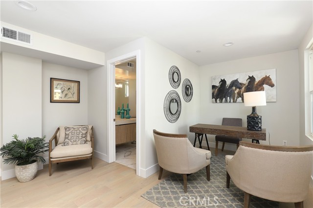 5 Brookline Avenue, Phillips Ranch CA: https://media.crmls.org/medias/c19d7bcc-2de4-46c6-a8ac-9986d532defb.jpg