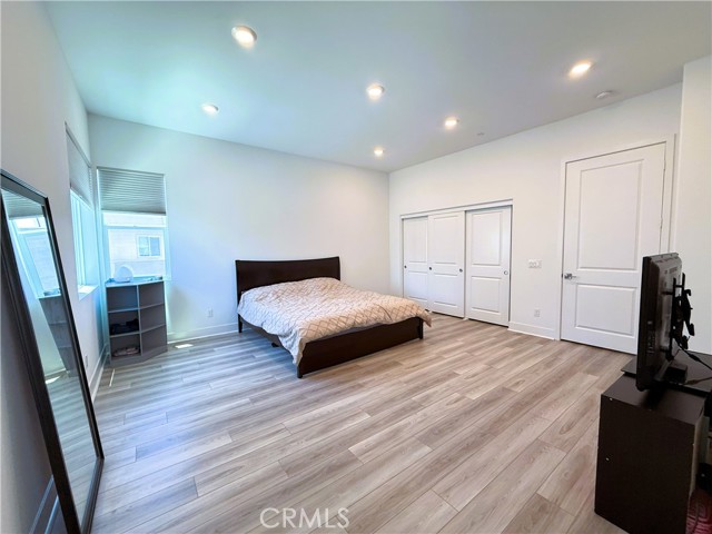 Detail Gallery Image 30 of 48 For 27508 Golden Currant Pl, Valencia,  CA 91381 - 5 Beds | 4/1 Baths
