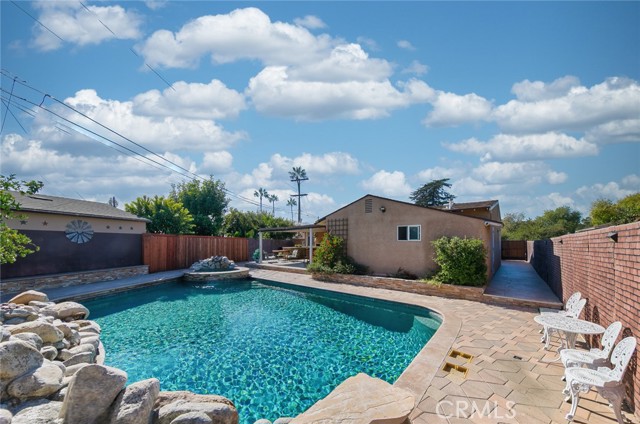 Detail Gallery Image 24 of 39 For 814 Kellogg, Glendale,  CA 91202 - 3 Beds | 2 Baths