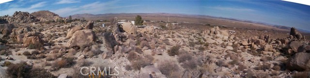 9 Stoney Crest Road, Joshua Tree CA: https://media.crmls.org/medias/c19e893d-abf3-4934-b960-8d54be342620.jpg