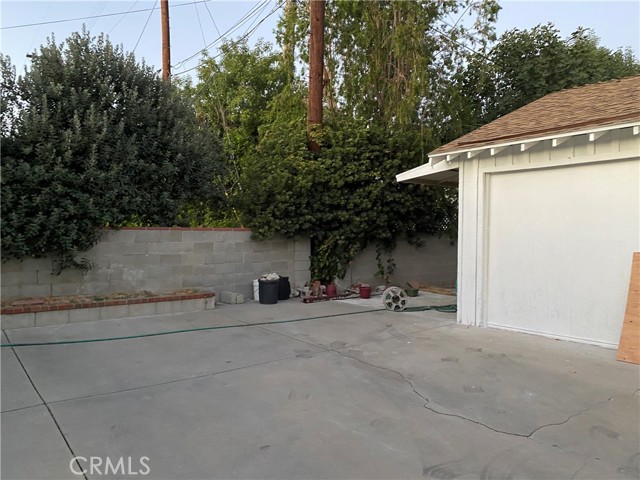 18219 Rayen Street, Northridge CA: https://media.crmls.org/medias/c19ef700-1131-41ae-a52d-150acf54b4f8.jpg