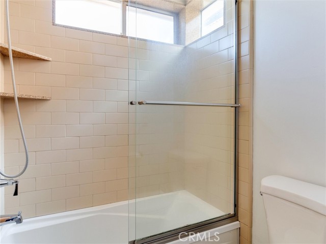 Detail Gallery Image 30 of 40 For 1130 Prospect Ave, Hermosa Beach,  CA 90254 - 4 Beds | 4 Baths