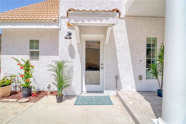 Detail Gallery Image 10 of 60 For 20948 Onaknoll Dr, Lake Mathews,  CA 92570 - 4 Beds | 3/1 Baths