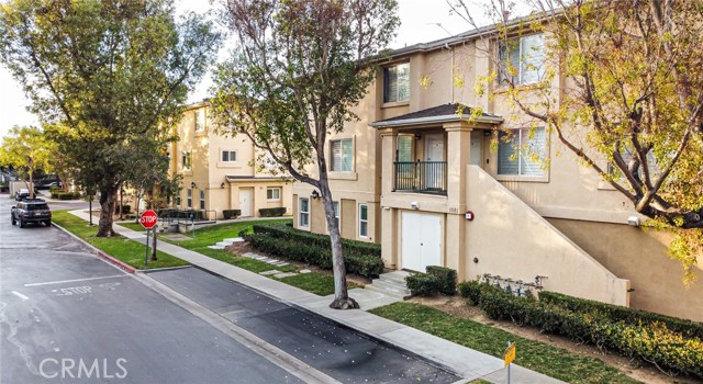 Detail Gallery Image 25 of 27 For 1061 Harbor Heights #B,  Harbor City,  CA 90710 - 3 Beds | 2/1 Baths