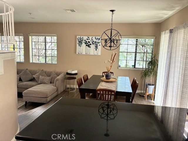 Detail Gallery Image 9 of 54 For 2249 Montrose Ave #7,  Montrose,  CA 91020 - 3 Beds | 2/1 Baths