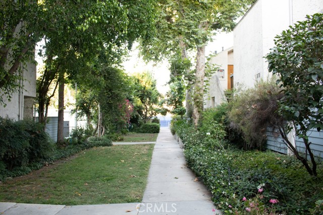 Detail Gallery Image 14 of 16 For 18411 Hatteras St #235,  Tarzana,  CA 91356 - 2 Beds | 2 Baths