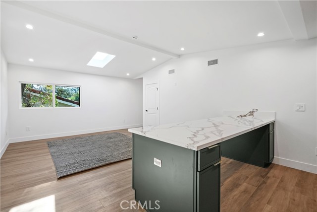 Detail Gallery Image 14 of 32 For 10028 Shoup, Chatsworth,  CA 91311 - 2 Beds | 2 Baths