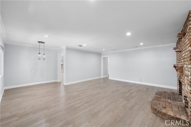 Detail Gallery Image 5 of 30 For 44328 Foxton Ave, Lancaster,  CA 93535 - 4 Beds | 2 Baths