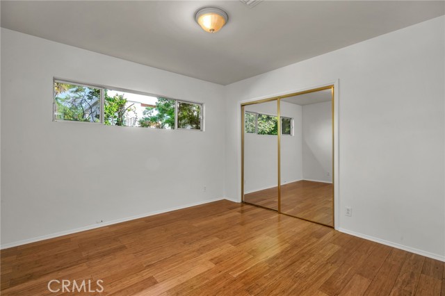 Detail Gallery Image 32 of 52 For 18419 Linnet, Tarzana,  CA 91356 - 3 Beds | 3 Baths