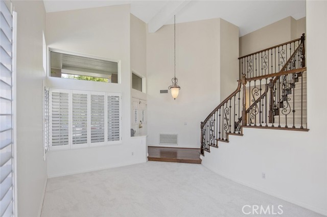 27448 Whitefield Place, Valencia CA: https://media.crmls.org/medias/c1a54247-ab93-46e2-a1e8-507f2d32af25.jpg