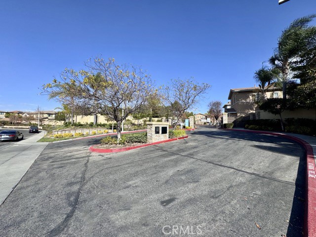 https://media.crmls.org/medias/c1a77d8c-c725-48ed-add3-c3d364659015.jpg?preset=X-Large