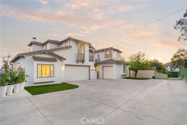 3318 Durham Court, Burbank CA: https://media.crmls.org/medias/c1a82df0-e478-45cb-819d-e67ea1717edb.jpg
