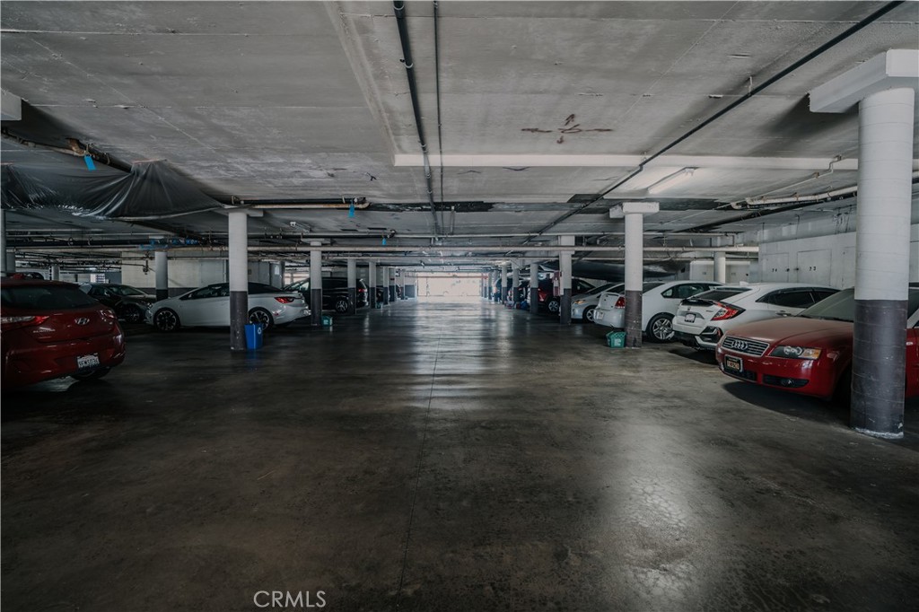 https://media.crmls.org/medias/c1a86d72-1ad8-434c-ab96-ba82e60be621.jpg?preset=X-Large