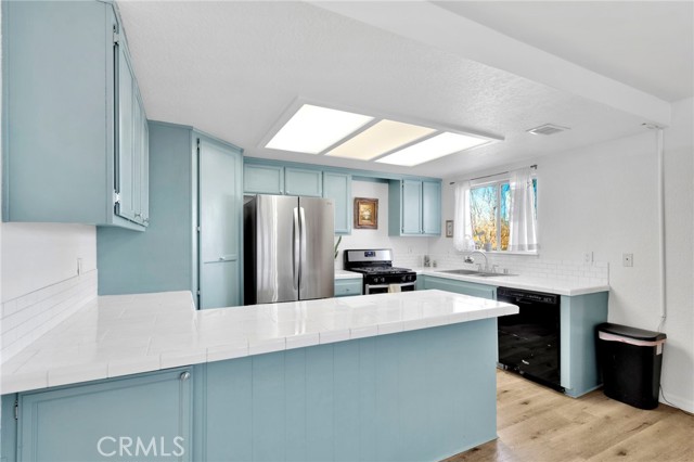 Detail Gallery Image 15 of 52 For 12655 Pocono, Apple Valley,  CA 92308 - 3 Beds | 2 Baths