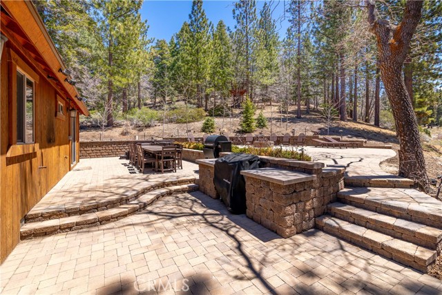 43485 Colusa Drive, Big Bear Lake CA: https://media.crmls.org/medias/c1a9c606-8ec1-45de-88ab-5d38ad8f72c3.jpg