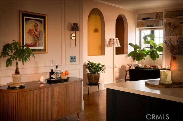 Image 14 of 53 For 734 Parkman