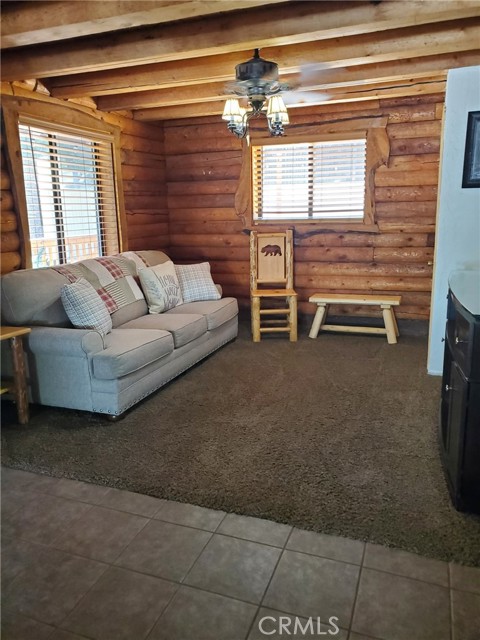 Detail Gallery Image 14 of 42 For 2424 Spruce Dr, Running Springs,  CA 92382 - 3 Beds | 2 Baths