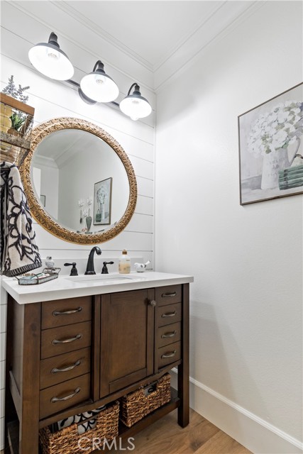 23556 Kathryn Street, Murrieta CA: https://media.crmls.org/medias/c1ac9fb8-b5dd-46e3-b6aa-29b050fbe549.jpg