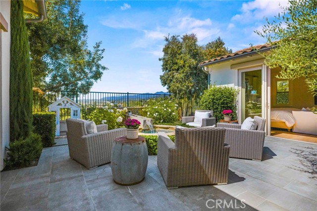 3 Stockmen Road, Ladera Ranch CA: https://media.crmls.org/medias/c1ad40d7-ba84-4ba0-9ba8-aa408c95f7de.jpg