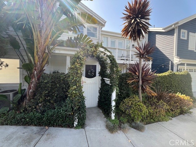 Detail Gallery Image 16 of 35 For 3401 5th Ave, Corona Del Mar,  CA 92625 - 3 Beds | 2/1 Baths