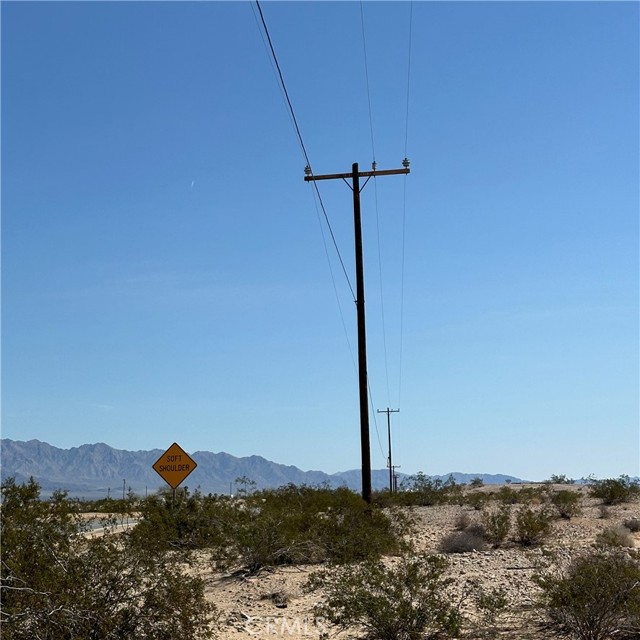 Detail Gallery Image 4 of 8 For 1234 Amboy Road, Twentynine Palms,  CA 92277 - – Beds | – Baths