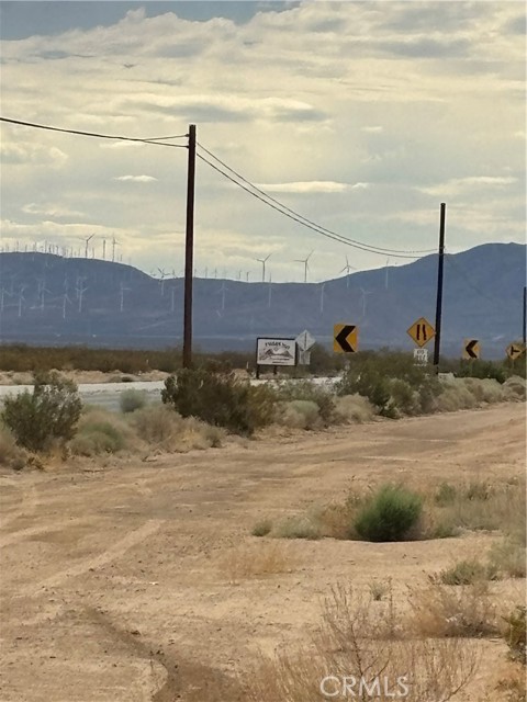 0 California City Blvd, California City CA: https://media.crmls.org/medias/c1aebb7b-f669-4ba6-8f18-d0a2f49097fd.jpg