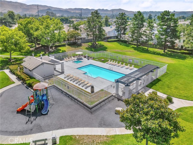 10162 Basalt Lane, Mentone CA: https://media.crmls.org/medias/c1aee108-01d9-40cb-91b3-72387171f31f.jpg
