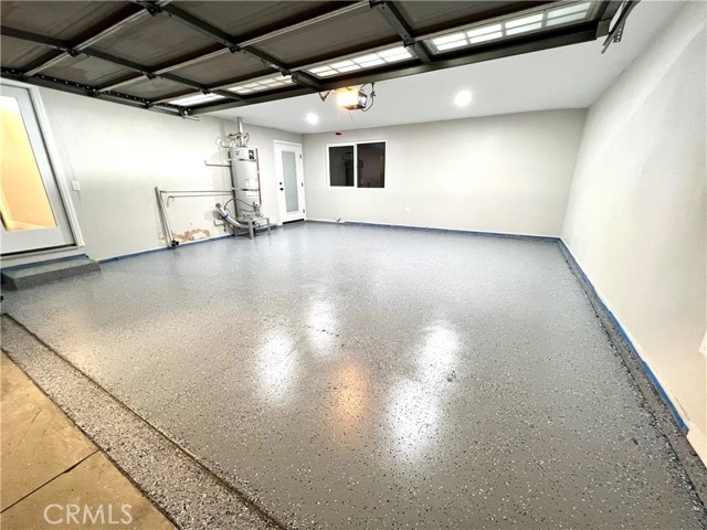Detail Gallery Image 2 of 5 For 15061 Columbia Ln, Huntington Beach,  CA 92647 - 3 Beds | 2 Baths