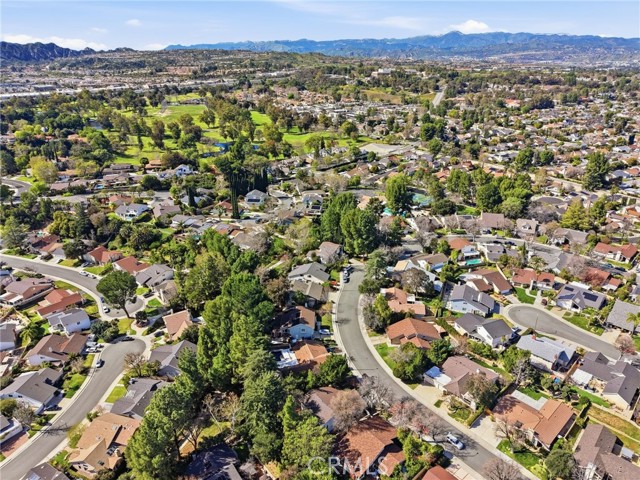 Detail Gallery Image 37 of 41 For 23943 via Flamenco, Valencia,  CA 91355 - 5 Beds | 3 Baths