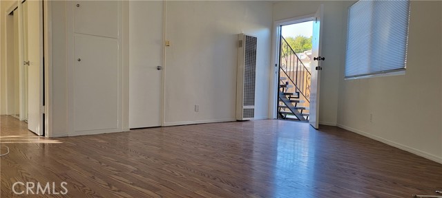 Detail Gallery Image 3 of 15 For 2538 Thurman Ave #1,  Los Angeles,  CA 90016 - 1 Beds | 1 Baths
