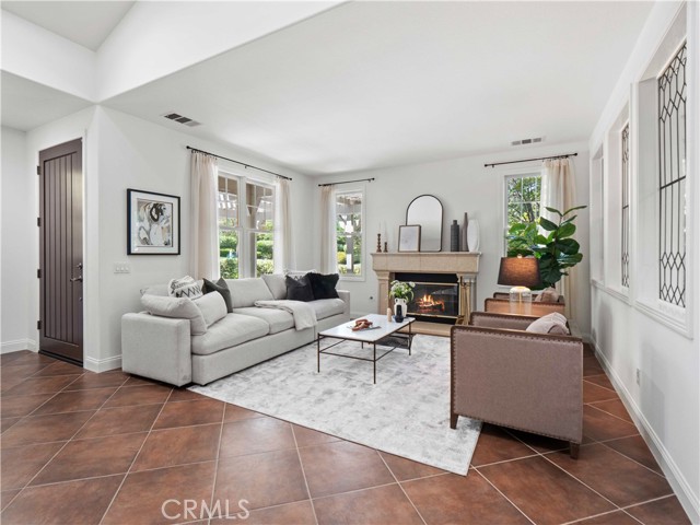 25679 Smoketree Lane, Valencia CA: https://media.crmls.org/medias/c1b14fb2-38be-47d2-b9f8-0a4432534770.jpg