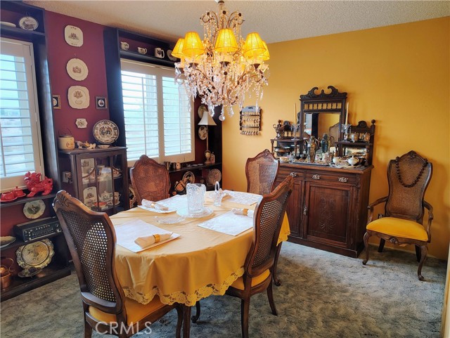 Detail Gallery Image 10 of 19 For 31420 Rabbit Springs Ln, Lucerne Valley,  CA 92356 - 5 Beds | 3 Baths