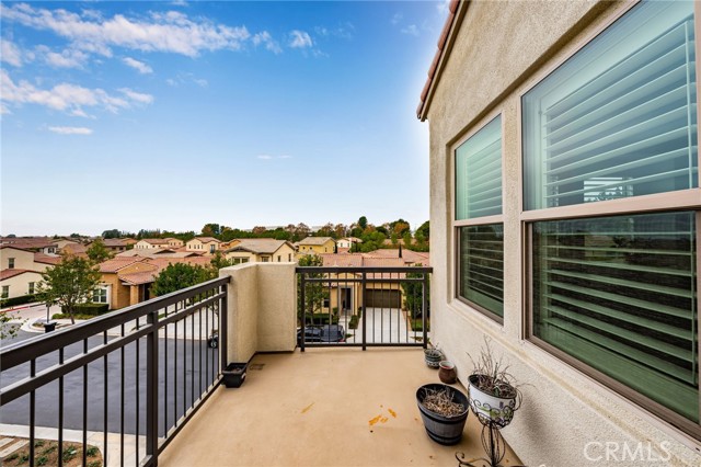 Detail Gallery Image 13 of 37 For 220 Buena Vida Dr #301,  Brea,  CA 92823 - 3 Beds | 2 Baths