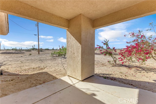 Image 25 of 39 For 1341 Beach Club Drive