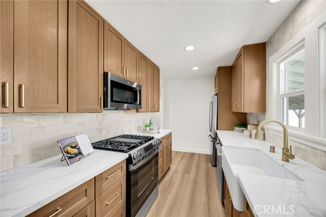 5336 Stratford Road, Los Angeles CA: https://media.crmls.org/medias/c1b25180-1d77-43e5-88b1-ea12c55ebaac.jpg