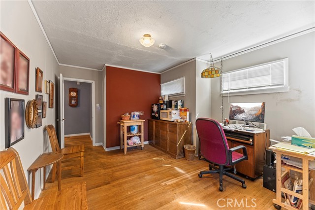 Detail Gallery Image 7 of 28 For 2042 Rome, Los Angeles,  CA 90065 - 3 Beds | 2/1 Baths