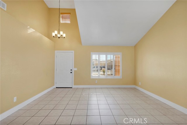 Detail Gallery Image 5 of 38 For 10958 Sherman Way, Adelanto,  CA 92301 - 4 Beds | 2 Baths