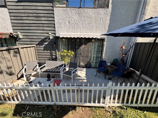 Detail Gallery Image 5 of 7 For 11311 Tampa #30,  Porter Ranch,  CA 91326 - 3 Beds | 3 Baths