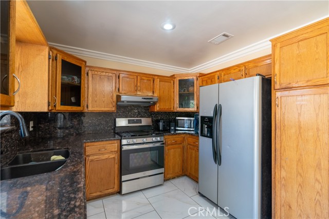 24150 Groven Ln, Moreno Valley, CA 92557 photo 11