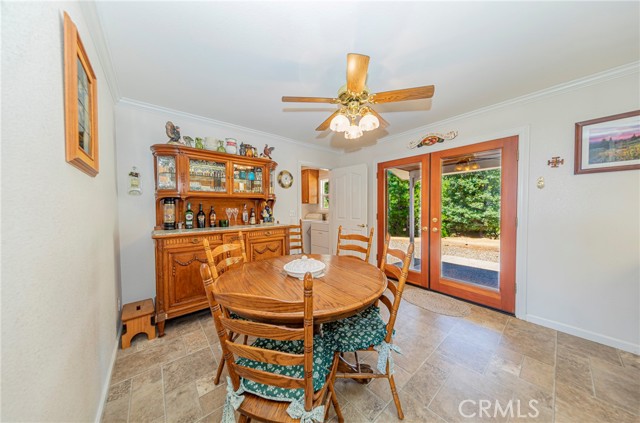 53235 Finegold Creek Court, North Fork CA: https://media.crmls.org/medias/c1b58666-cb3c-4eb0-8653-b2276df79a41.jpg