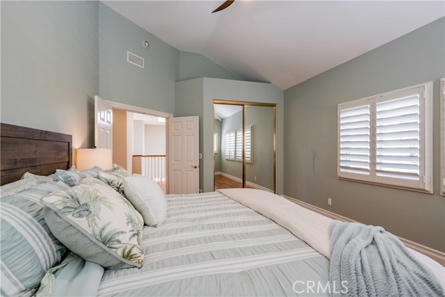 6561 Horseshoe Lane, Huntington Beach CA: https://media.crmls.org/medias/c1b6c86c-7a29-40ef-bf9c-7c56cd474cc0.jpg