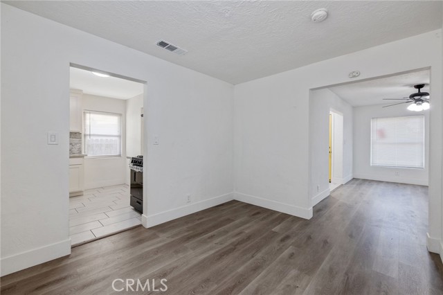 Detail Gallery Image 25 of 35 For 3803 E Clinton Ave, Fresno,  CA 93703 - 3 Beds | 1 Baths