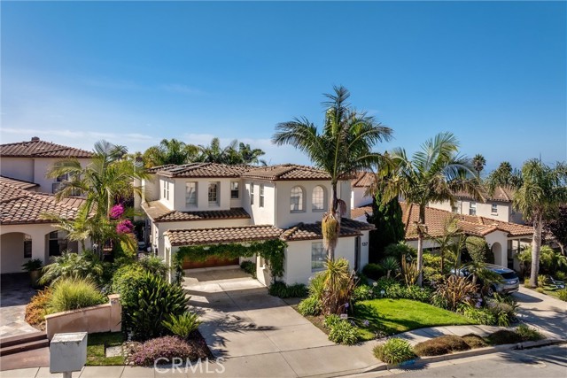137 Beachcomber Drive, Pismo Beach CA: https://media.crmls.org/medias/c1b70680-1f24-4930-bf35-d059a462c144.jpg