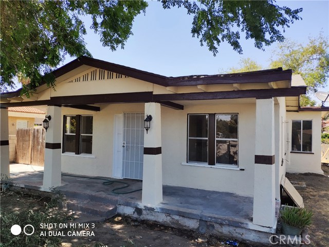 1042 W 10Th St, San Bernardino, CA 92411