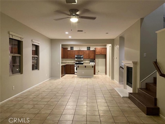 Detail Gallery Image 1 of 8 For 12466 Canal Dr #6,  Rancho Cucamonga,  CA 91739 - 3 Beds | 3/1 Baths