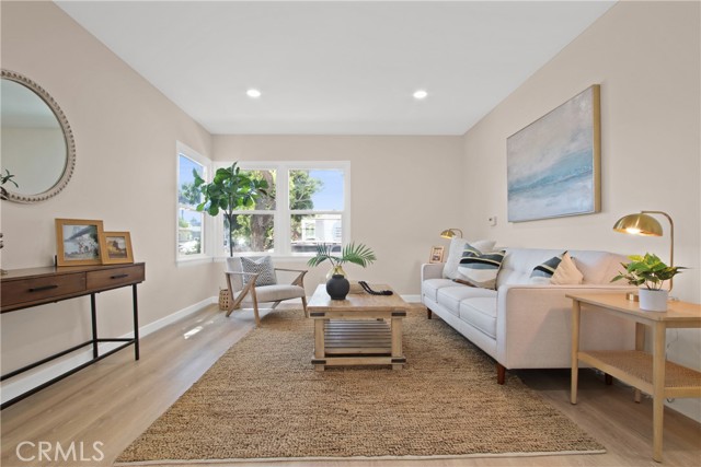 1801 E Curry Street, Long Beach CA: https://media.crmls.org/medias/c1b90ed7-487f-49cf-ba24-7b0104d74cd6.jpg