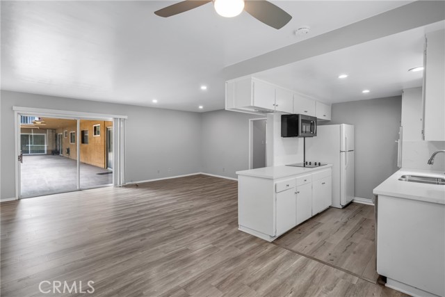 2033 E. 3rd St., Long Beach CA: https://media.crmls.org/medias/c1b950f7-9bbd-4d65-a412-111f11c7d643.jpg