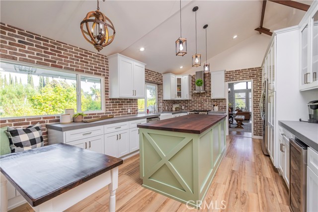 Detail Gallery Image 14 of 43 For 8408 La Sierra Ave, Whittier,  CA 90605 - 4 Beds | 4 Baths