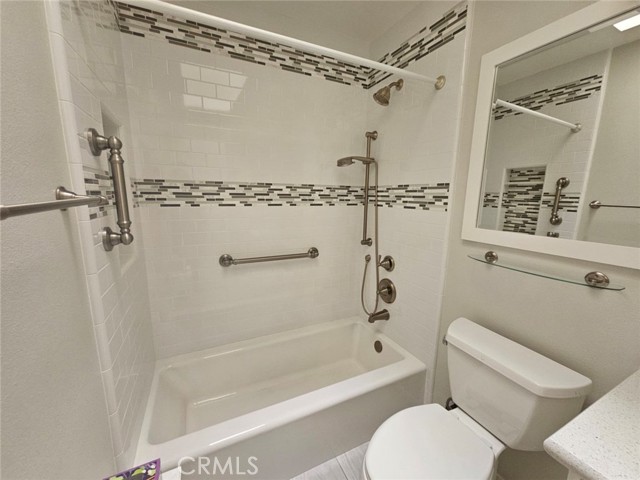 Detail Gallery Image 23 of 31 For 26208 Sival Ct, Valencia,  CA 91355 - 2 Beds | 2 Baths