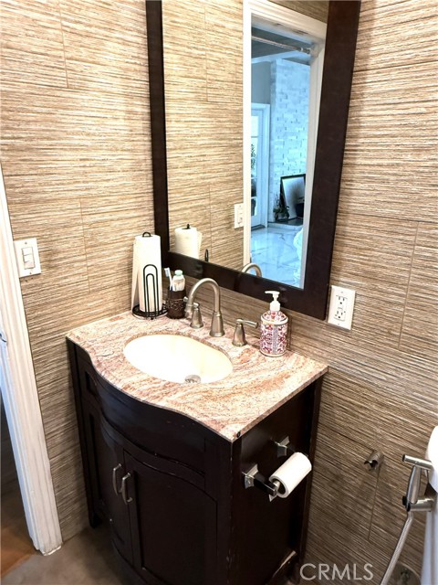 Detail Gallery Image 20 of 27 For 5156 Campo, Woodland Hills,  CA 91364 - 4 Beds | 4 Baths